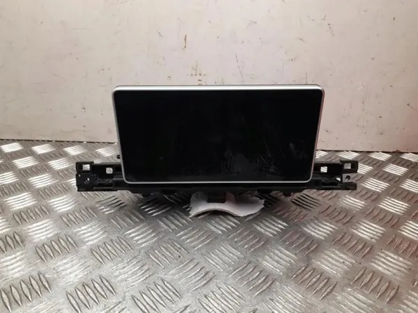 Audi A4 Avant navigatiescherm OEM 8W1919605 image 2