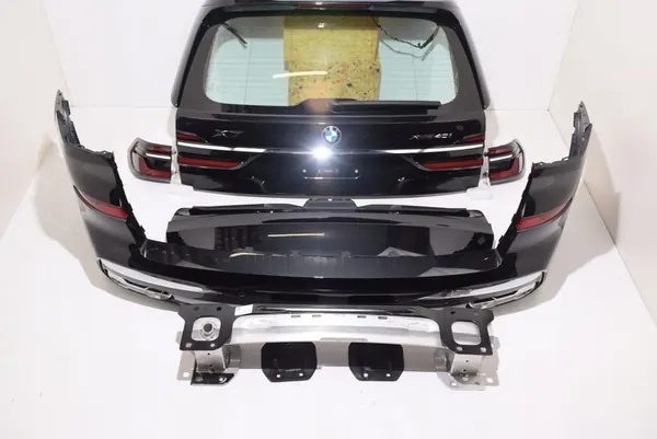 BMW X7 G07 LCI Takapään Osat Setti 475 image 8