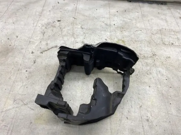 Cubierta compresor Volvo XC90 II T6 OEM 31368922 image 3