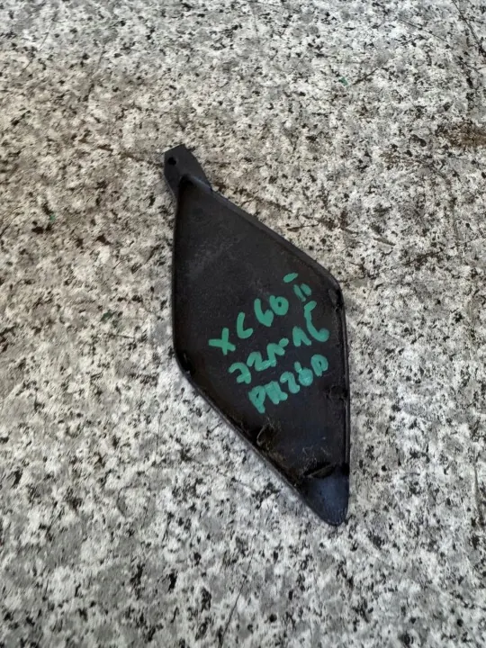 Dragkrokstäck fram Volvo XC60 II OEM 31425165 image 4