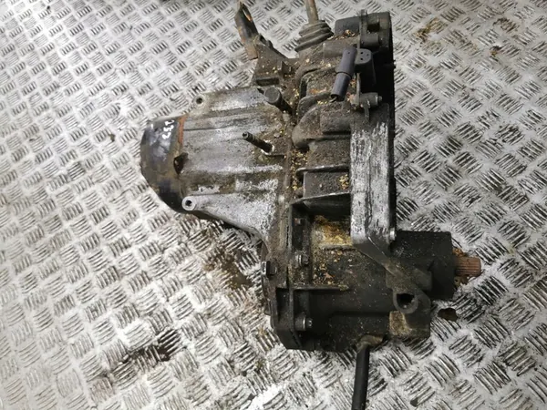 Manuaalivaihteisto Renault Scenic I 2001 image 6