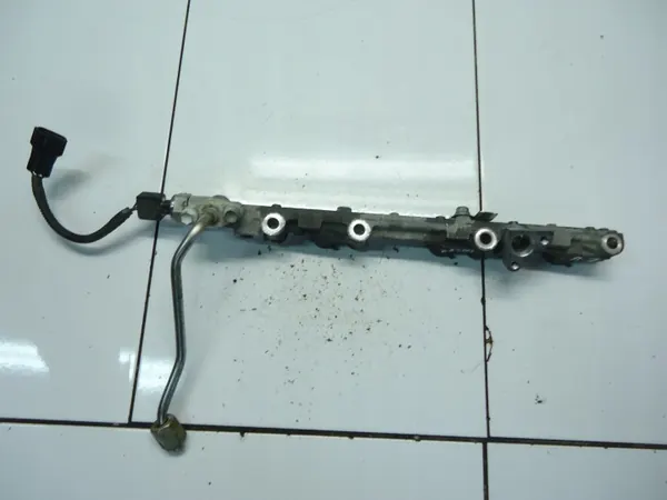 Lexus GS300 3.0 R6 ruiskutuskaide OEM 89458-30010 image 3