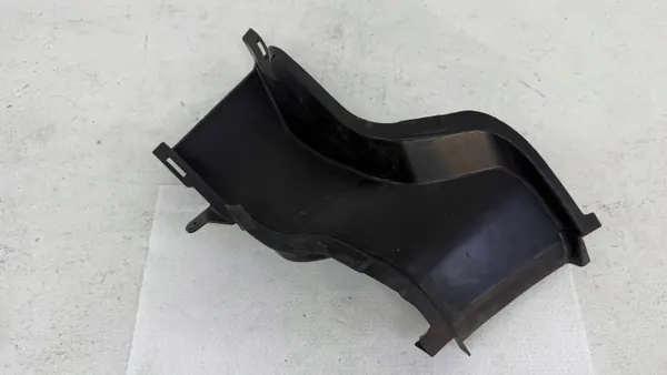 Bromsluftintag Fram vänster Alfa Romeo OEM 156141624 image 3