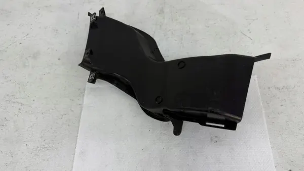 Bromsluftintag Fram vänster Alfa Romeo OEM 156141624 image 4