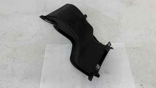 Bromsluftintag Fram vänster Alfa Romeo OEM 156141624 image 5