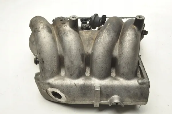 Colector de Admisión Mercedes OEM A6110901537 - Usado image 2