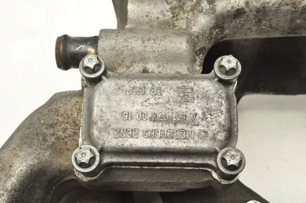 Colector de Admisión Mercedes OEM A6110901537 - Usado image 7