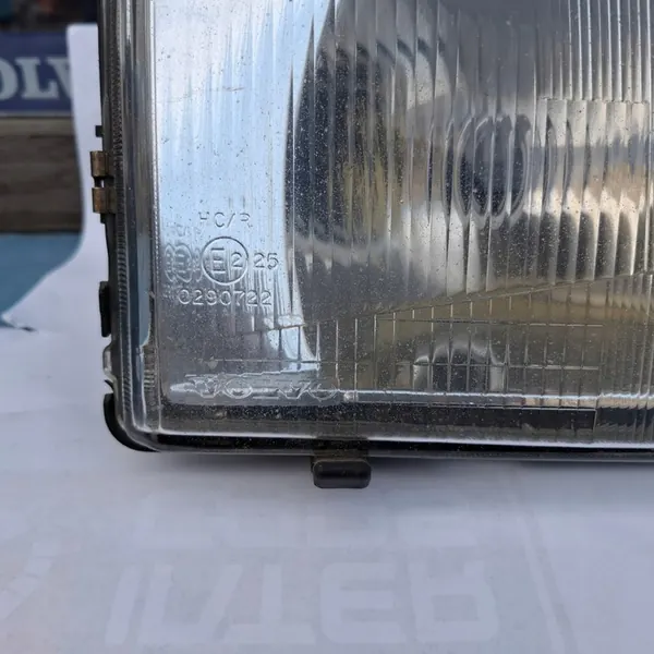 Volvo 850 Oikea Ajovalaisin 1991-1994 image 2