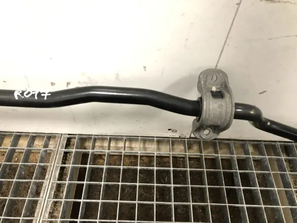 BMW M4 F82/F83 Taka stabilointitanko OEM 2284764 image 3