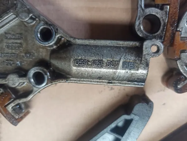 Timingkedjespännare 3.0 TDI V6 CRT Audi A4 A6 A7 image 2