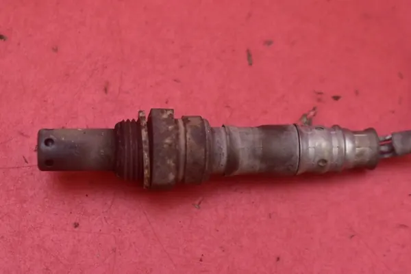 Sensor Lambda Saturn Vue 2 II 3.6 V6 2007-2010 OEM 12594452 image 2