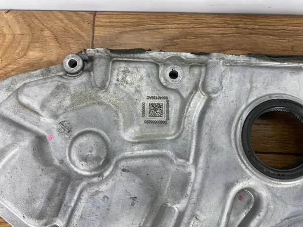 Cubierta de distribución OEM 05048139AC para Jeep Wrangler image 8