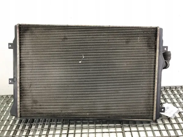 Begagnat vattenkylare OEM 1K0121251N för Audi A3 8P image 2