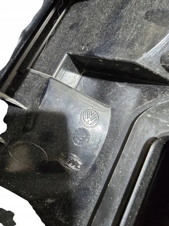 Volkswagen Caravelle T6 2016 Luz Trasera Izquierda OEM image 9