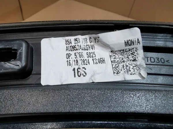 OEM 89A853718C Para-lama dianteiro direito Audi Q4 e-tron image 8