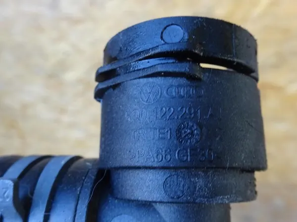 AUDI A1 1.0 TFSI Vesisuodatin image 4