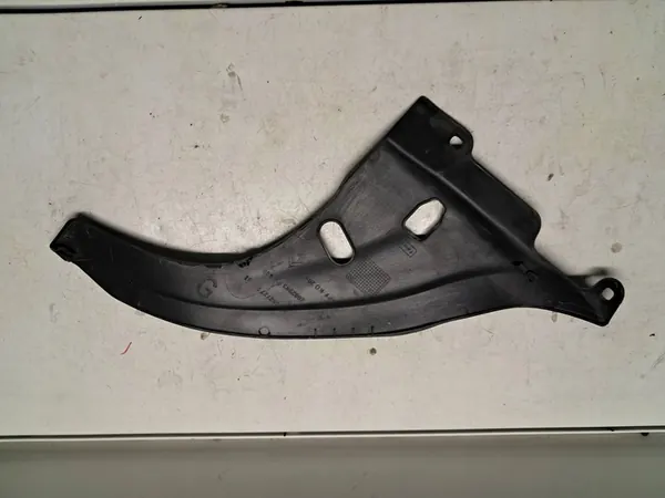 Citroen C5 2008 Tampa do Farol Esquerdo image 4