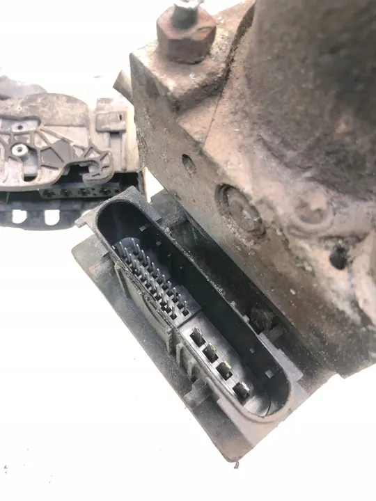 1999 AC 428 ABS-pomp 589101C310 image 5