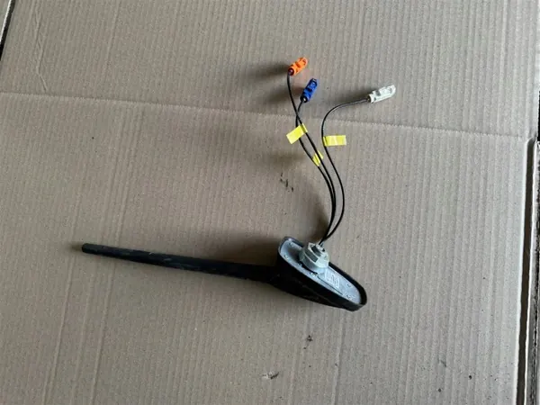 OEM 9808547780 Dachantenne für Toyota Proace 3 image 3