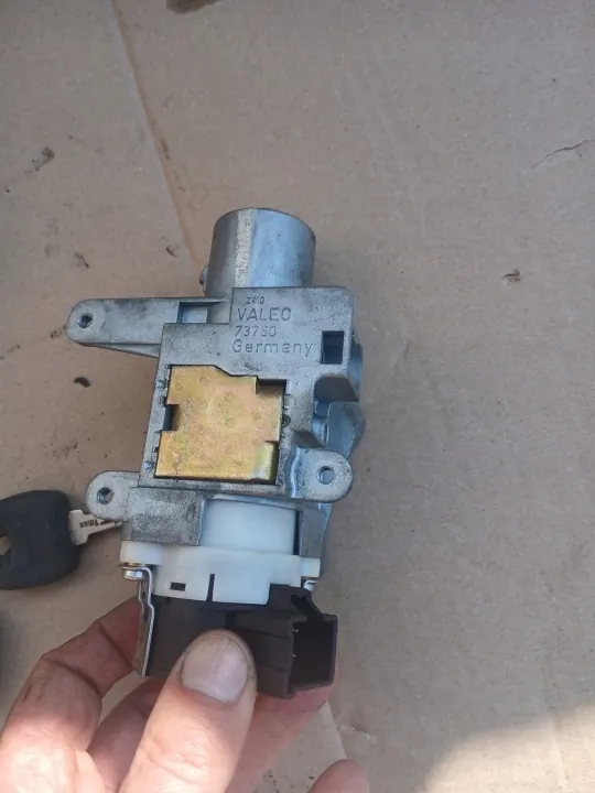 Serrures de Contact OEM pour Volvo V70 II S60 I image 5