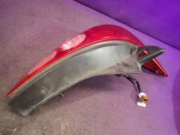 Nissan Tiida I HB 5D Luz Trasera Izquierda 26555EM01A image 4