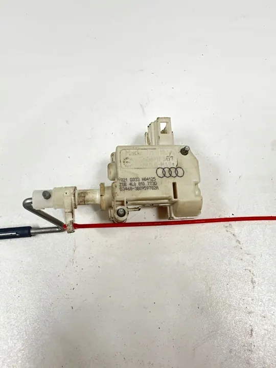 Atuador de Fechadura Central Audi Q7 4L 4L0810773D image 2