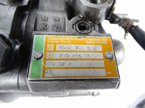 Mercedes Servopumpe A2104661501 für W202 2.2CDi image 3