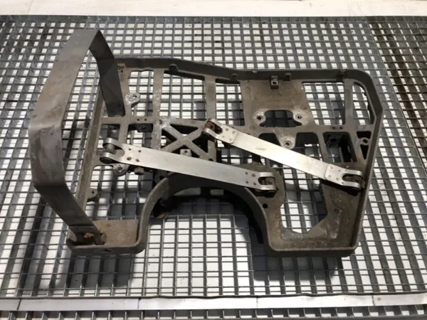 Soporte Tanque SCR OEM 21995144 para Volvo FH II image 2