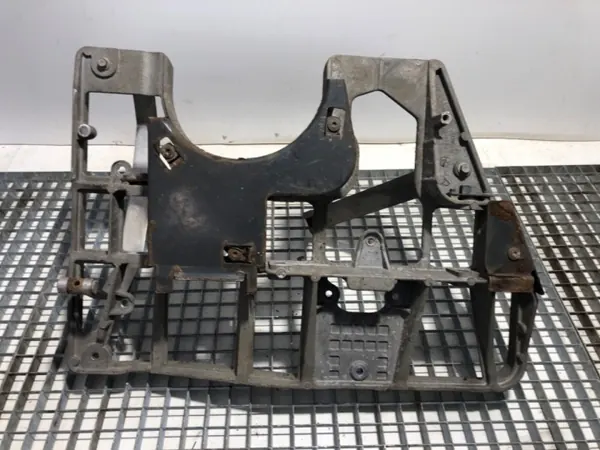 Soporte Tanque SCR OEM 21995144 para Volvo FH II image 4