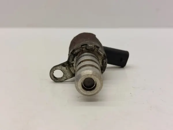 Válvula de control del árbol de levas Audi A5 OEM 06H115243F image 4