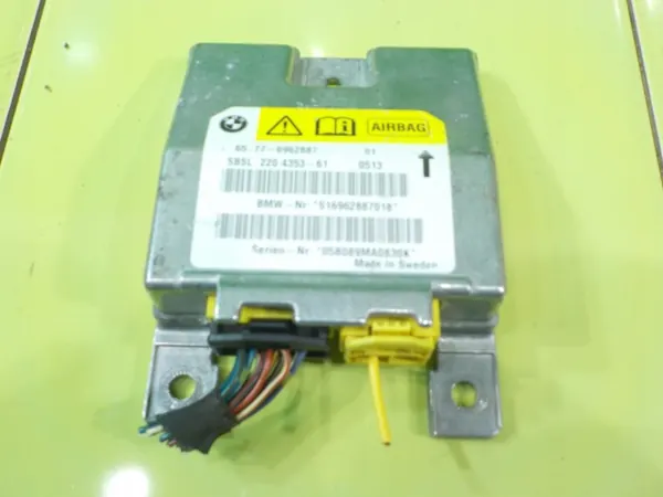 Módulo sensor airbag OEM 17AB141 para BMW Z4 E85 image 2