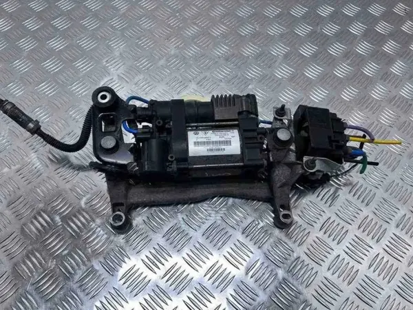 Compresor de aire Porsche OEM 7P0616006G - Usado image 2