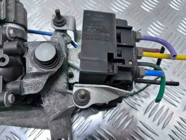Compresor de aire Porsche OEM 7P0616006G - Usado image 3