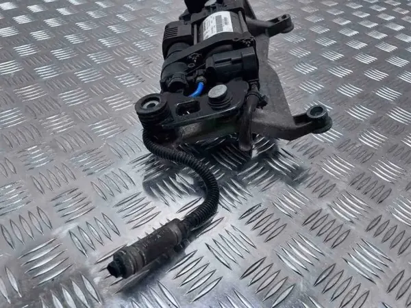 Compresor de aire Porsche OEM 7P0616006G - Usado image 9