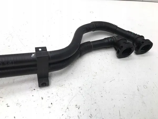 KIA EV6 2023 Manguera de Agua Trasera image 2