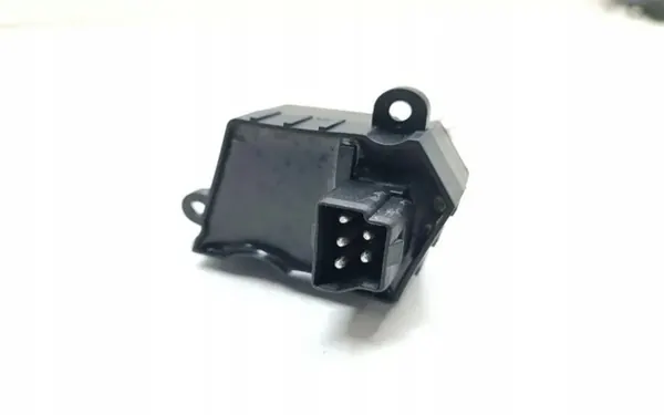 BMW Lämmityspuhaltimen rele OEM 6931680 X5 E53 4.4L image 3