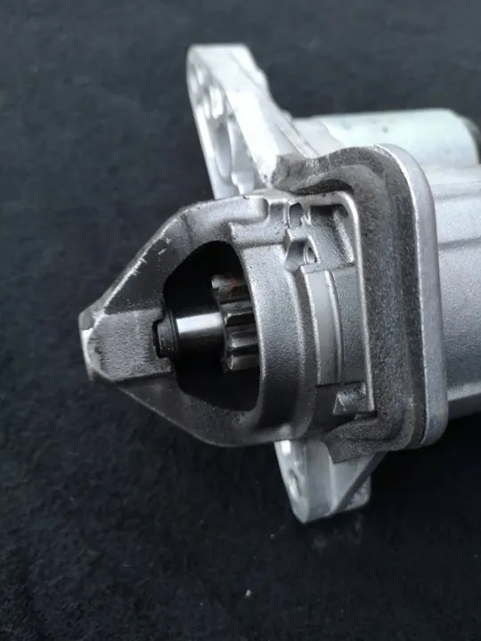 Motor de arranque Dacia Duster 2010-2017 OE 233001903R image 3