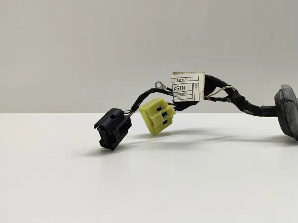 BMW 5 F10 F11 2013 Achterzijde stuur elektronica OEM 9241328 image 4