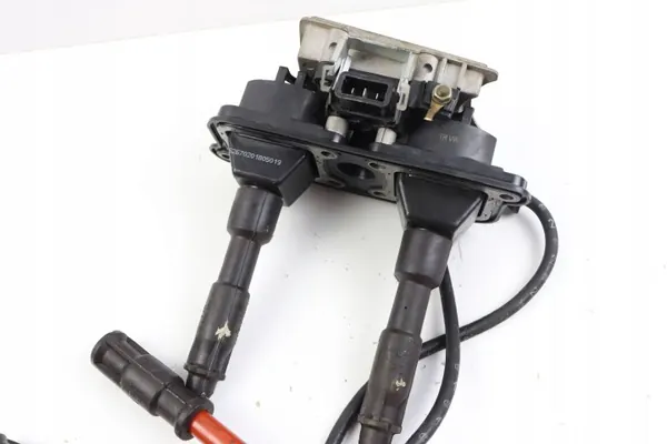Bobina de encendido OEM 058 905 105 A - Audi OE usado image 3