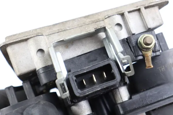Bobina de encendido OEM 058 905 105 A - Audi OE usado image 6
