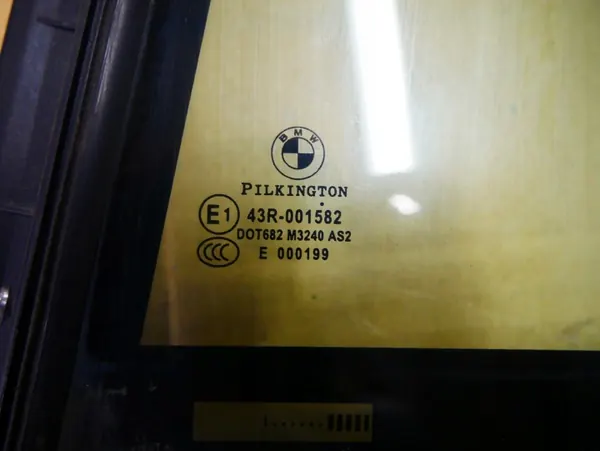 BMW F10 OEM 7311245 Ventana Lateral Trasera Izquierda image 5