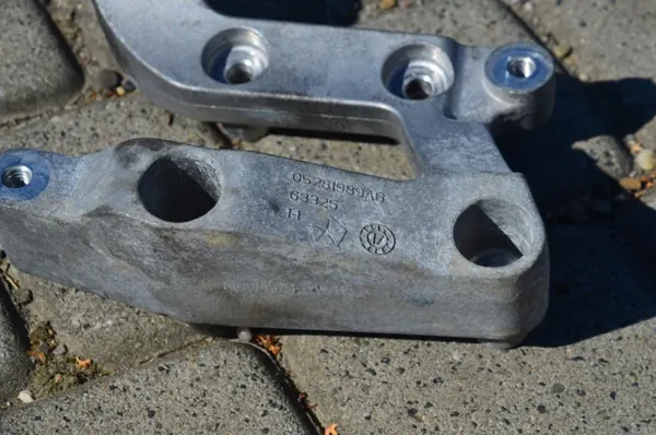 Support Jeep Wrangler JL 2.2 CRD Diesel OEM 05281989AB image 3