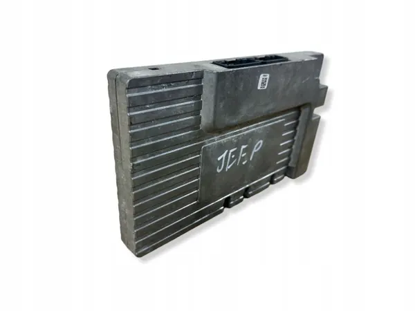 OEM 36670J Vahvistin Jeep Grand Cherokee 2013 image 3