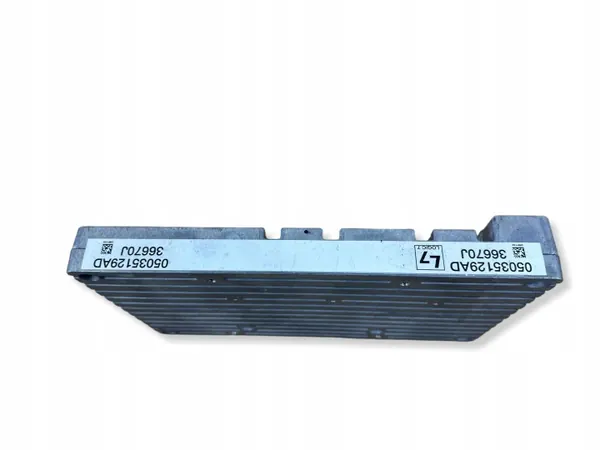OEM 36670J Vahvistin Jeep Grand Cherokee 2013 image 7