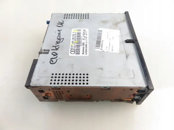 Mudador CD VDO usado OEM 4F0910729P Audi A6 image 8