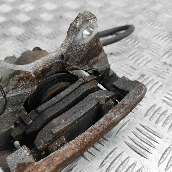 Jeep Wrangler 2015 Vasemman Takapolkimen K68003774AA image 7