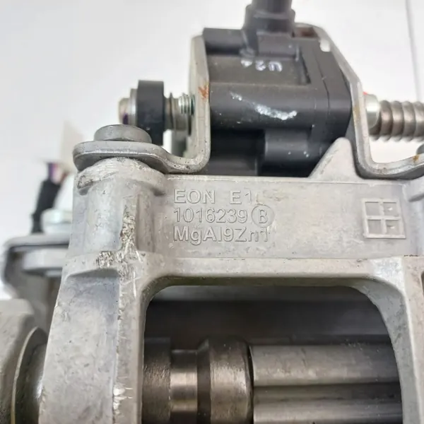 Tesla Model Y Ohjausosat OEM 1016239 image 10