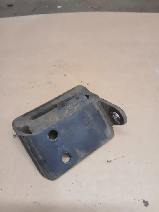 Support de compresseur AC Suzuki Vitara I 1.6 16v image 3