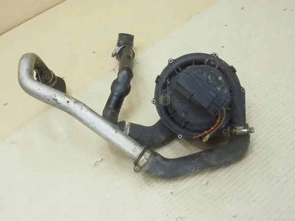 Sekundärluftpump OEM 1745170 för BMW E38 3.0 image 6