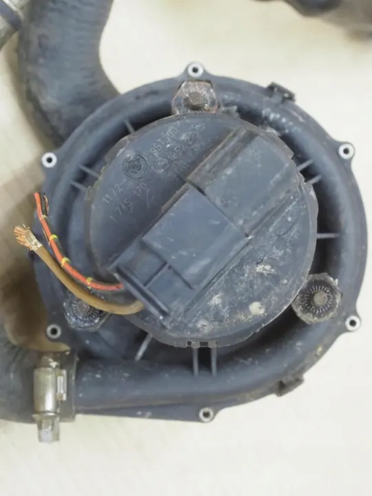 Sekundärluftpump OEM 1745170 för BMW E38 3.0 image 7